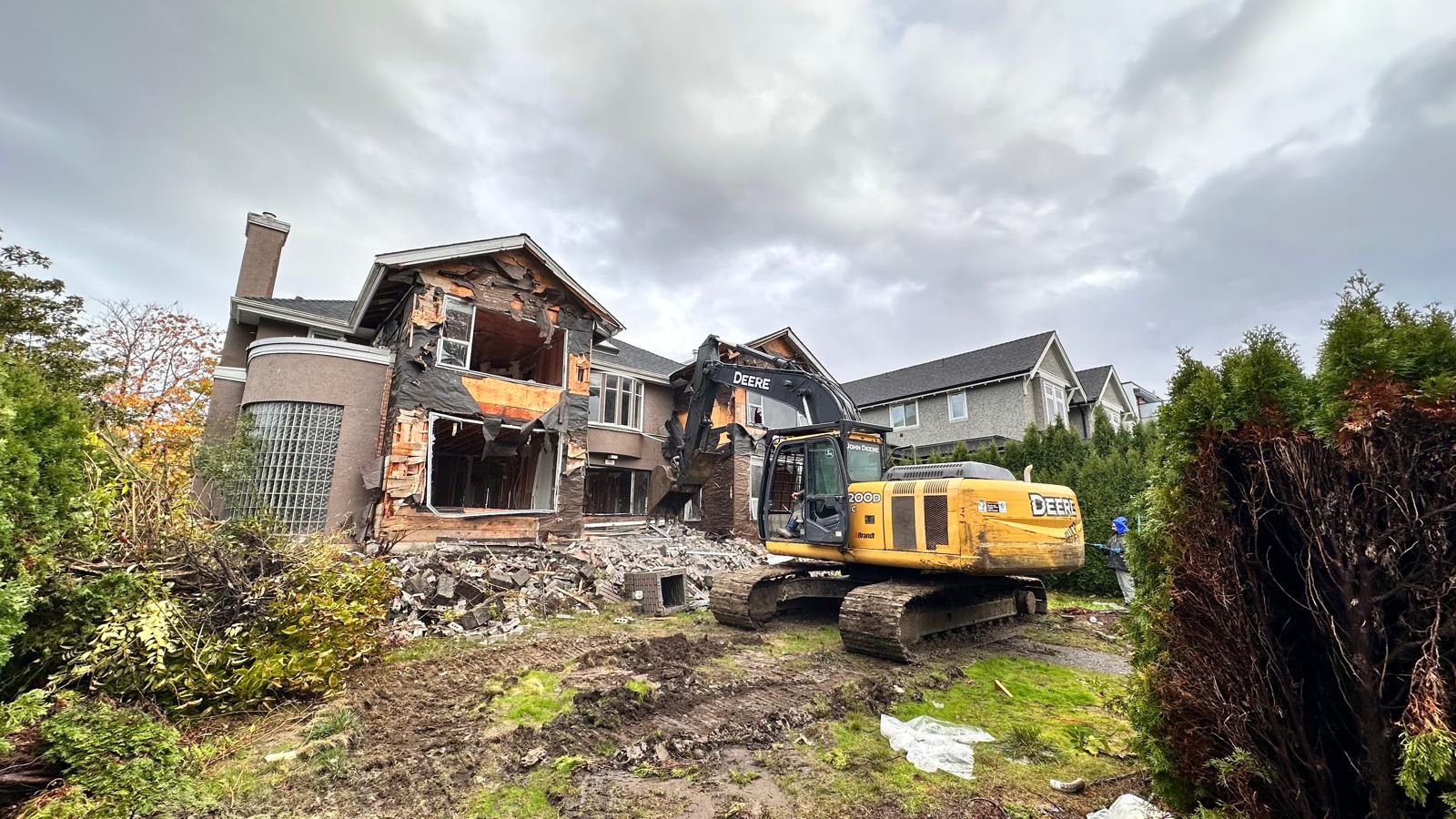 b596c106 02b4 4f37 a327 8e6bfa97c853